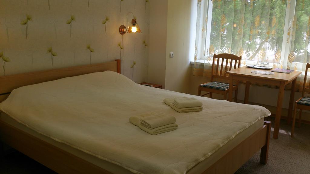 Sorve Guest House Сальме Экстерьер фото